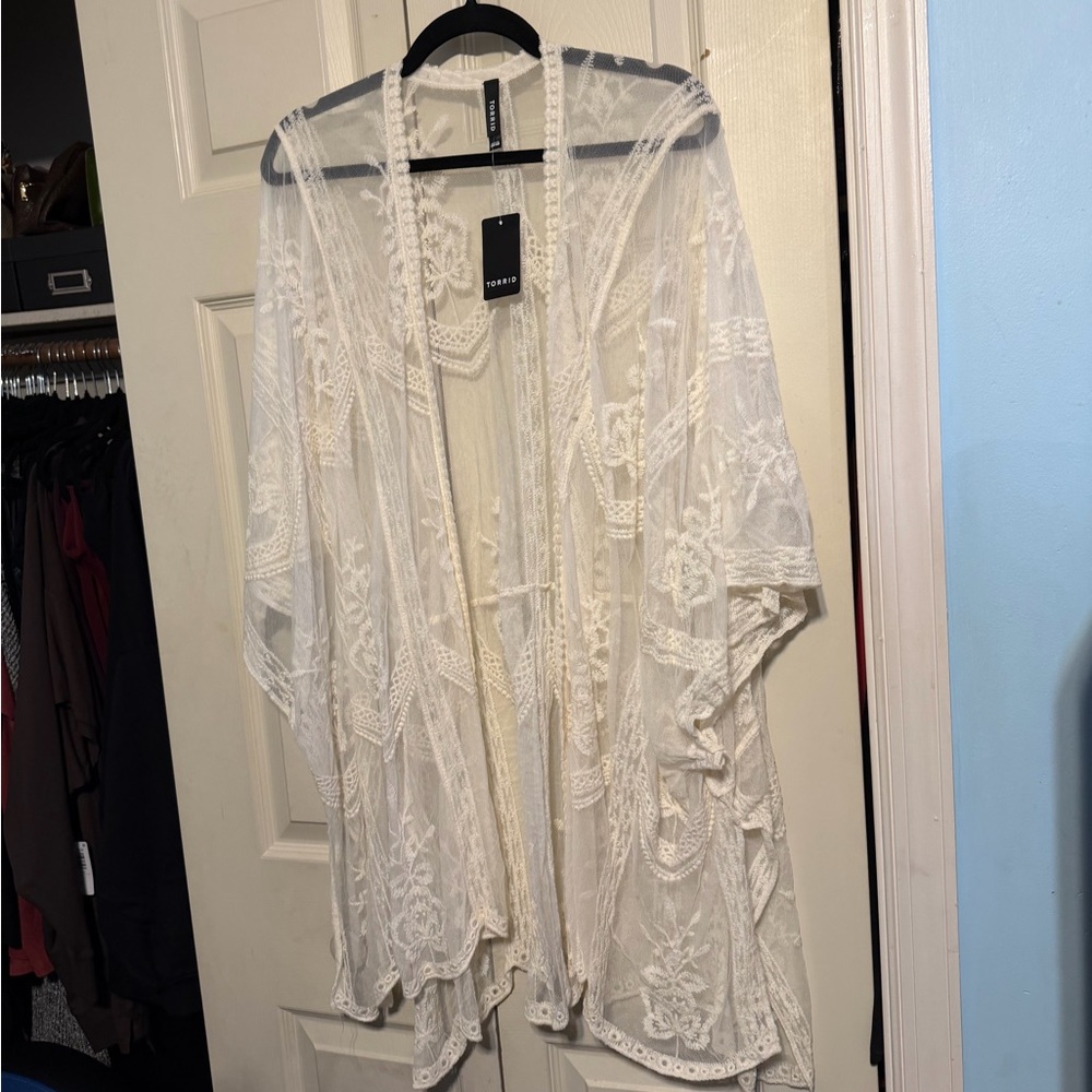 Torrid Cream Embroidered Mesh Ruana - Picture 6 of 7